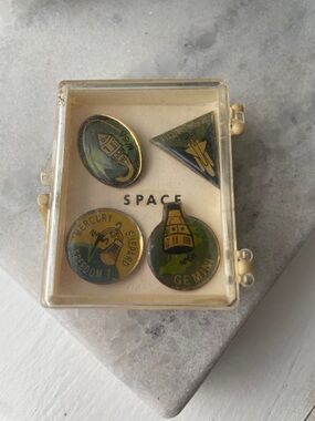 Space Mission Pin Set in Green and Gold